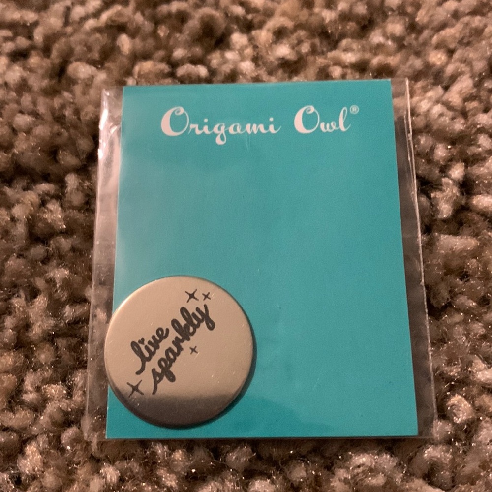 Origami Owl Plate for locket